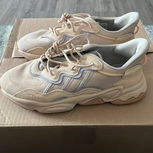ADIDAS ORIGINALS OZWEEGO CASUAL SHOES Men’s 11.5